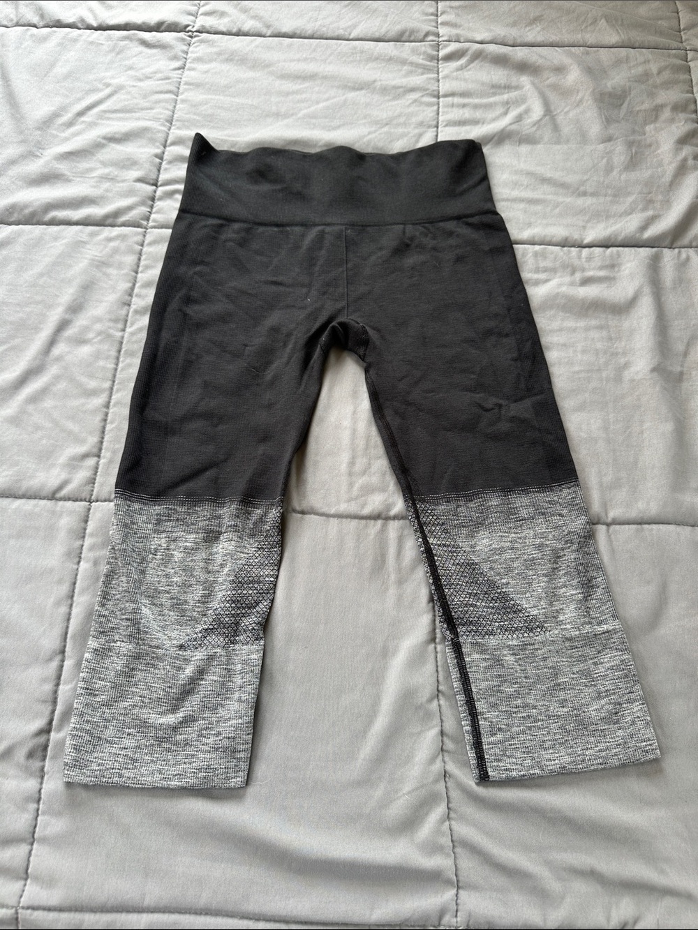 Lululemon Seamlessly Street Crop Leggings